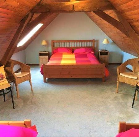 La Maison Tournesol - 3 Bedroom House With Large Garden Near Saumur Saint-Martin-de-la-Place Bagian luar foto